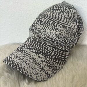 Lululemon Lightweight Hat